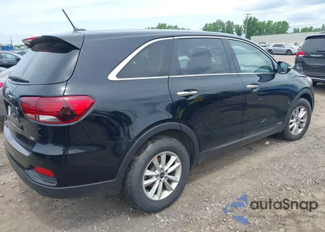 2019 Kia Sorento 2.4L Lx from USA, damaged, VIN 5XYPGDA32KG438462